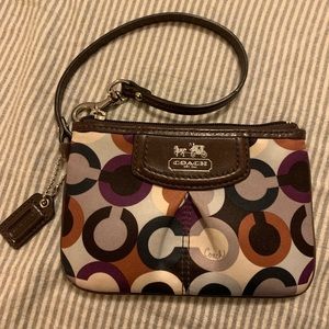 Coach wristlet multicolor